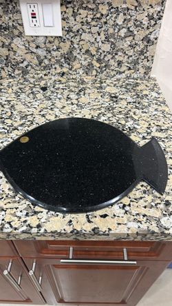 Black Galaxy Granite Fish-Shaped Cutting Board