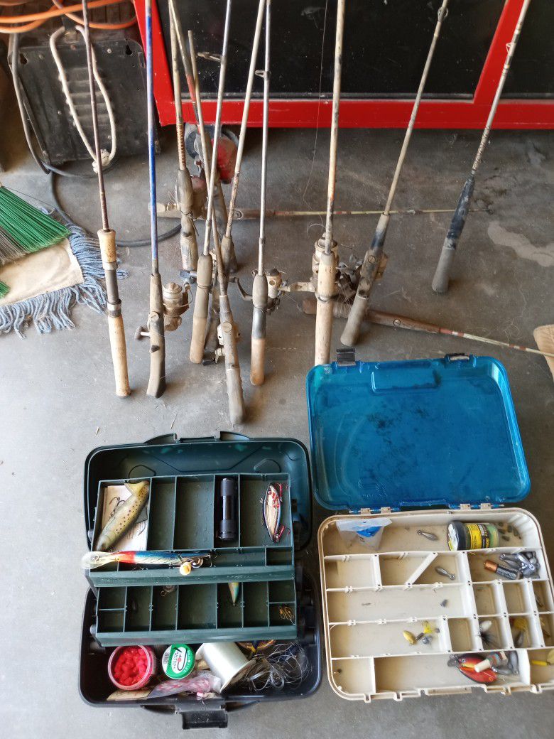 14 Fishing Poles Some Good Condition Some Not Some Lures Weights Everything For $25 Everything You See Here