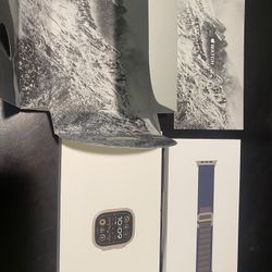 Apple Watch Ultra 2 49mm Titanium 