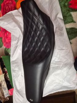 Harley touring seat