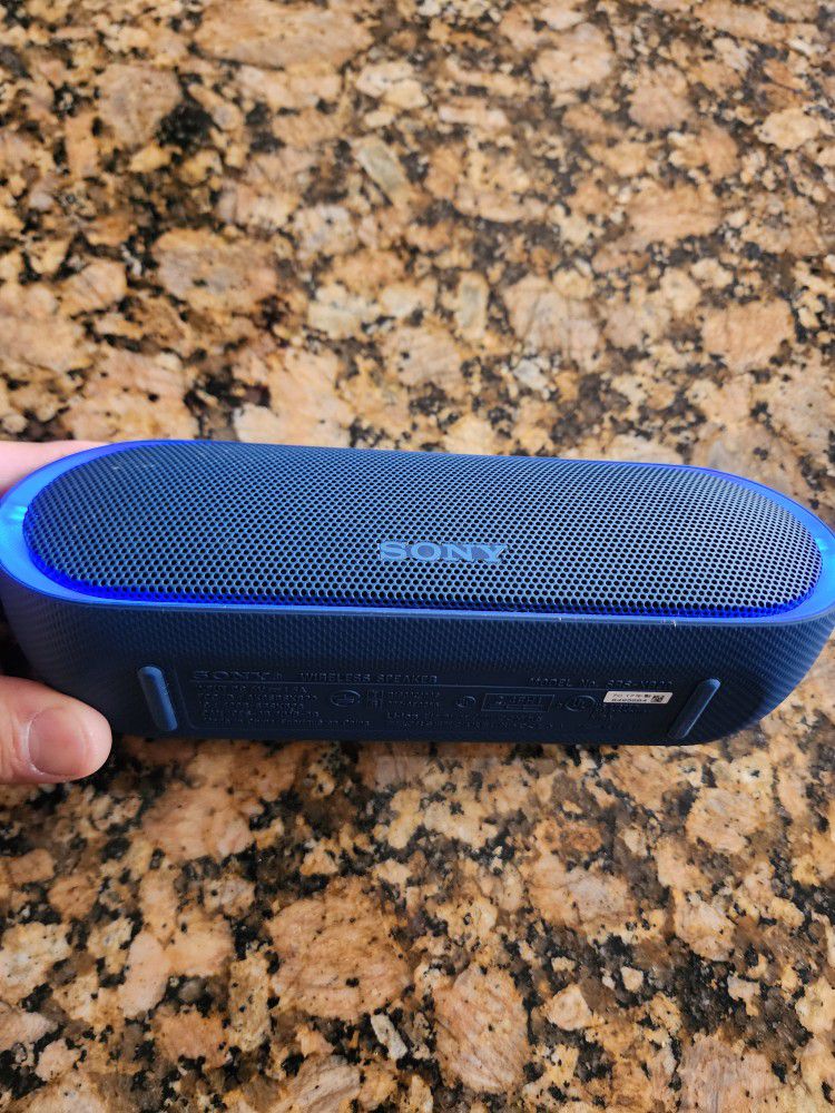 Sony SRS-XB20/BLK Extra Bass Portable Bluetooth Speaker