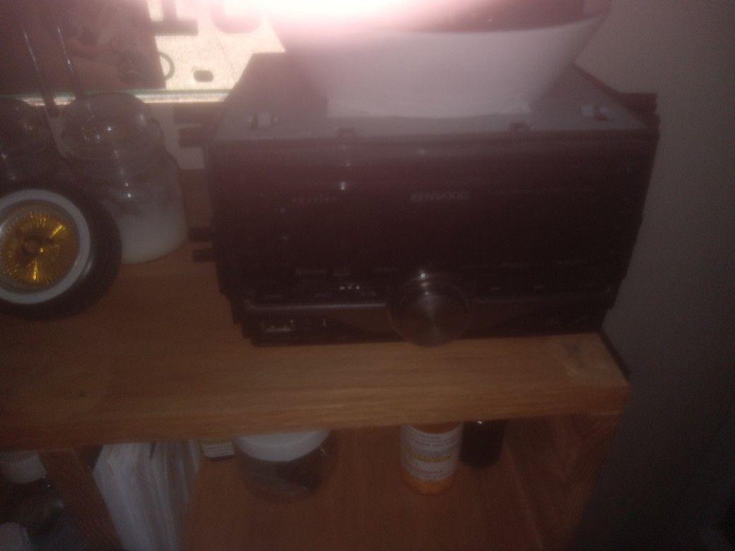 Kenwood Car Stereo With Accessories