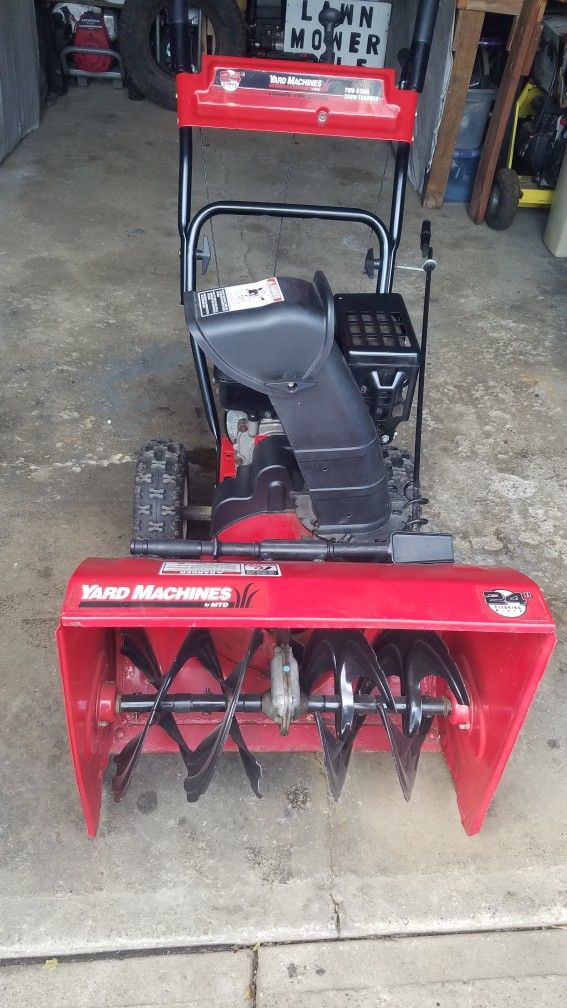 24 in Yard Machine Two stage Snow Thrower