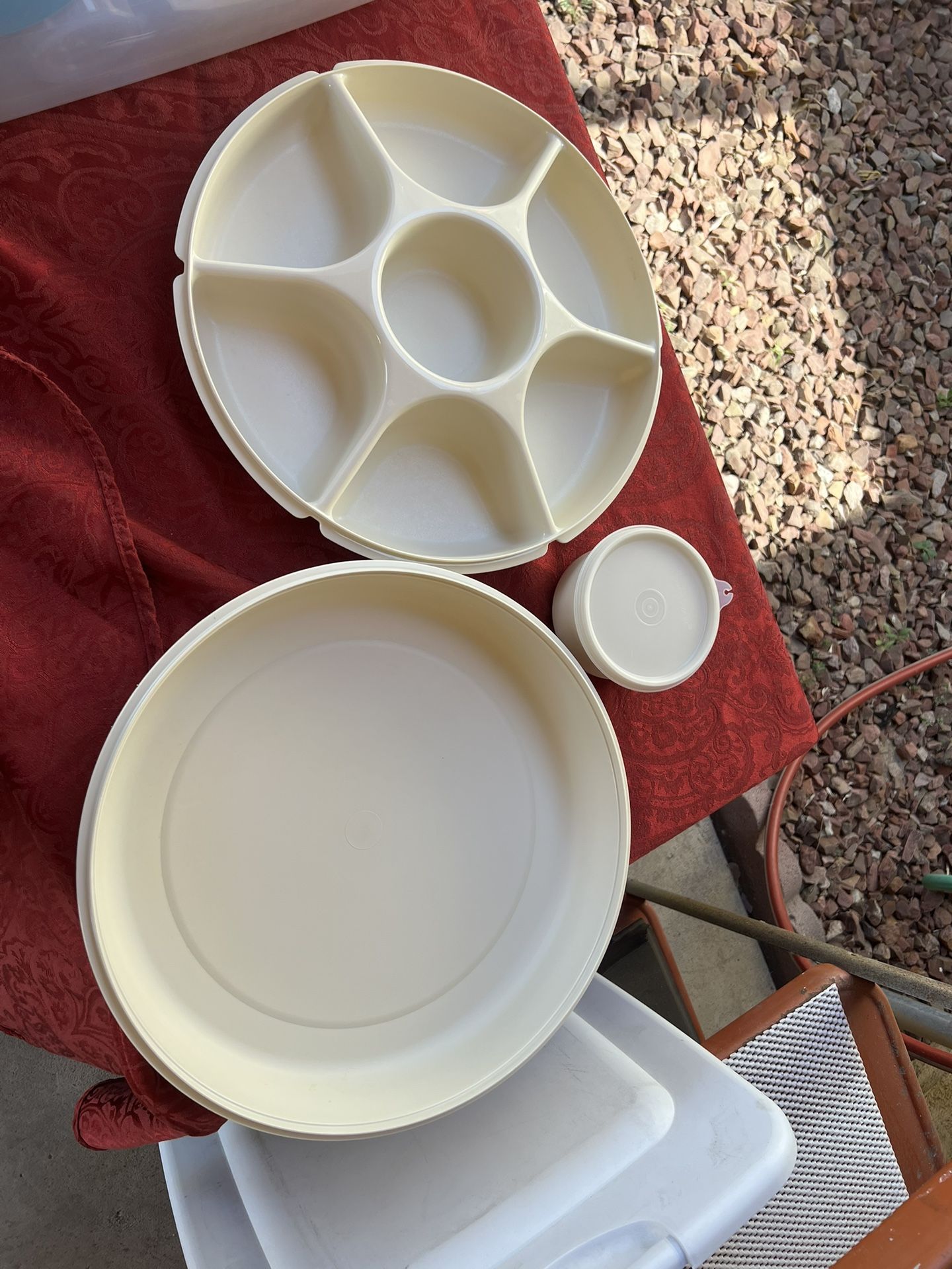 Tupperware Divided Serving Tray