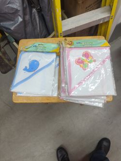 Hooded Towel Asst Color 