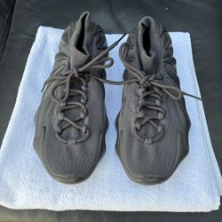 Brand new Adidas Yeezy Size 10.5 (Brand New)