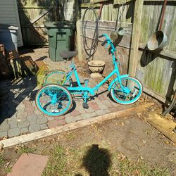 Vintage Three Wheel  Schwinn Bicycle 