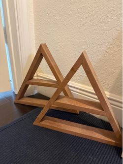 Tons of Wall Decor $2 EACH