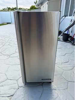 Hoshizaki AM-50BAJ Ice Maker