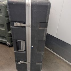 Wheeled Hardcase 32x24x12 Equipment Gear Travel Protector Hard Plastic Locking Pelican Parsons Rolling Storage Container Tote Box Tools Overland Nanuk