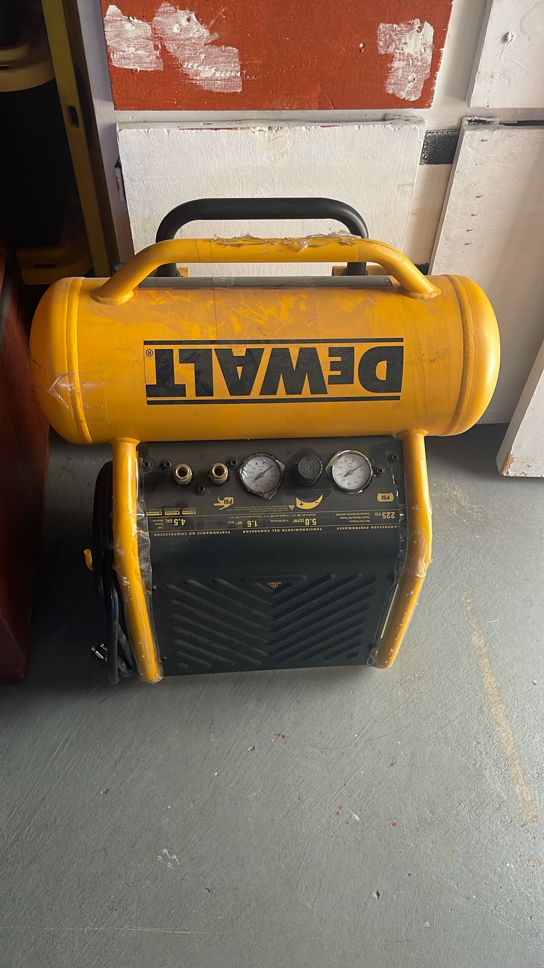 dewalt compressor