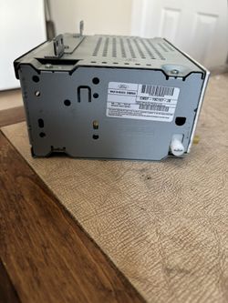 Ford focus radios
