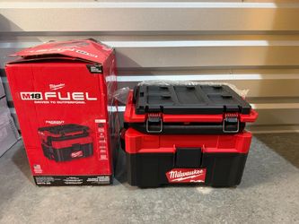 Milwaukee M18 2.5 Gal Wet/Dry Vacuum Only