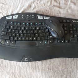 Logitech keyboard & Mouse (wireless)