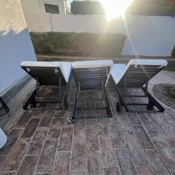 Outdoor pool lounge chairs