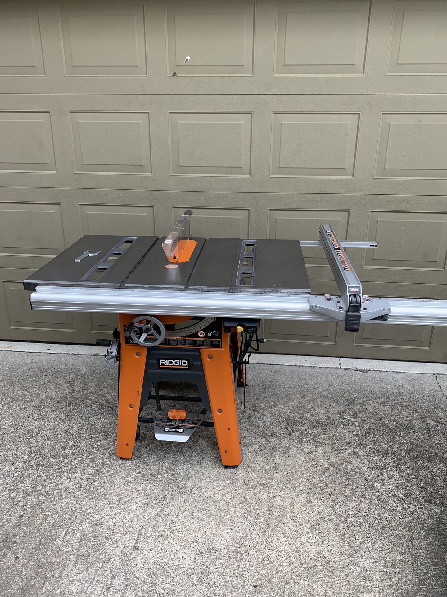 Ridgid Table Saw