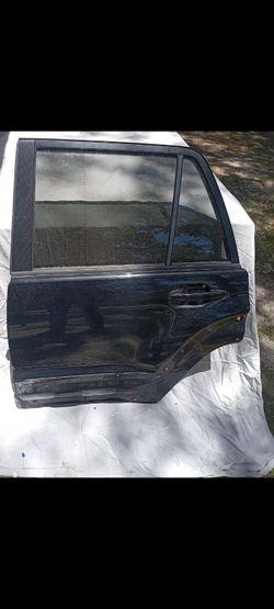 2003-2009 Toyota 4Runner Drivers side rear door