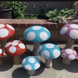 Garden Decorations 