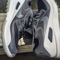 Nike Zoom Black And White Size 8.5 Spikeless Golf Cleats