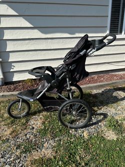 Babytrend Expedition three-wheeled stroller