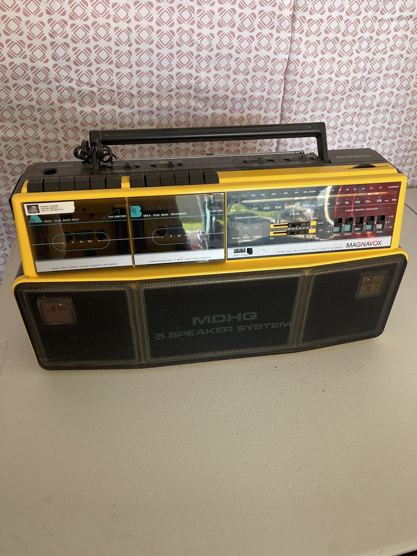 Magnavox BOOMBOX Old Skool Yellow/black