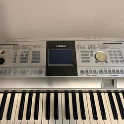 Yamaha Portable Grand Keyboard and Bench 