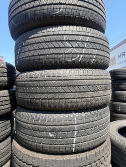 Vendo 275/65/R18  las 4 llantas Michelin por $180