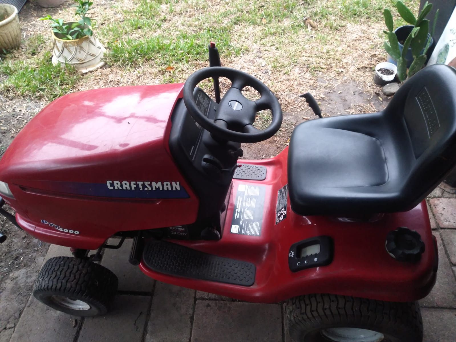 Craftsman Lawn Mowing Tractor