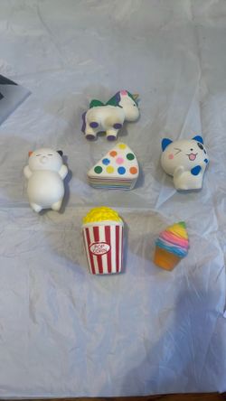 6 Squishy Toys Cleaned