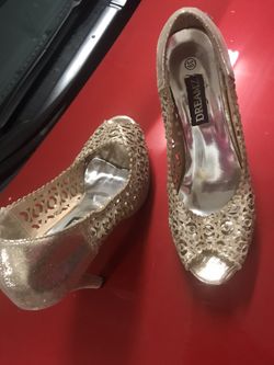 Golden high heels size 7.5