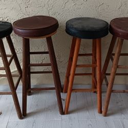 Bar Stools Seats 12$ Each