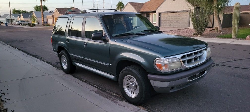 1996 Ford Explorer