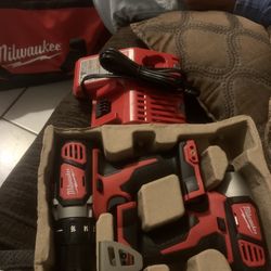 1/4 Impact And Drill Battery And Charger