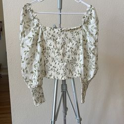 Women’s Small Top 