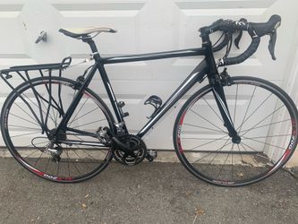 NICE MENS/WOMENS ROAD BIKE