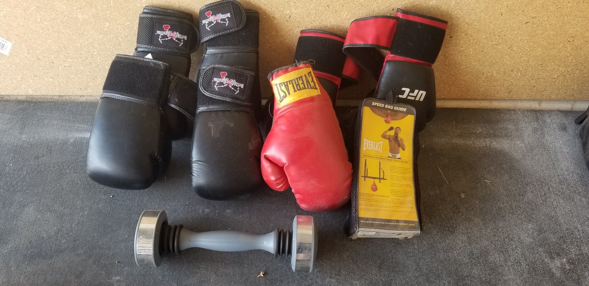 Kick boxing/boxing gloves, spd bag