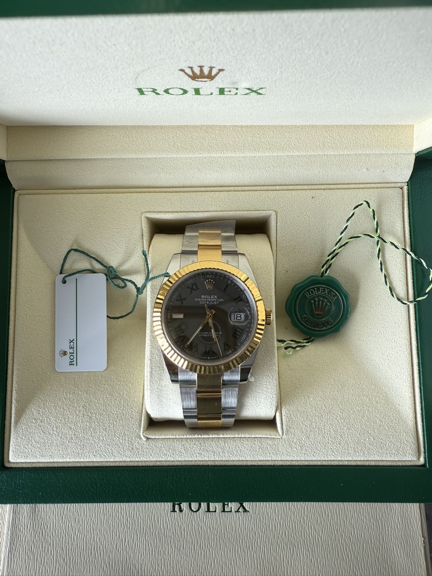 Rolex Date Just 41mm