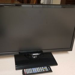 SAMSUNG 22" COLOR TV WITH REMOTE 