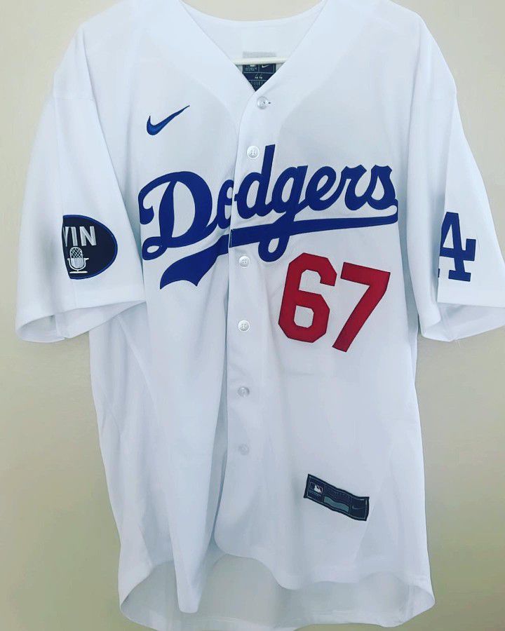 Dodgers Game Vin Scully Jersey Giveaway for Sale in Los Angeles, CA -  OfferUp