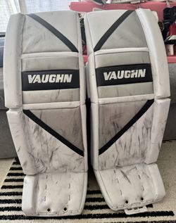 Vaughn Pro Stock 35” VE8 Pro Carbon Leg Pads