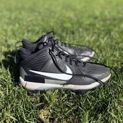 Football cleats