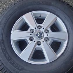 Mercedes Sprinter Tires
