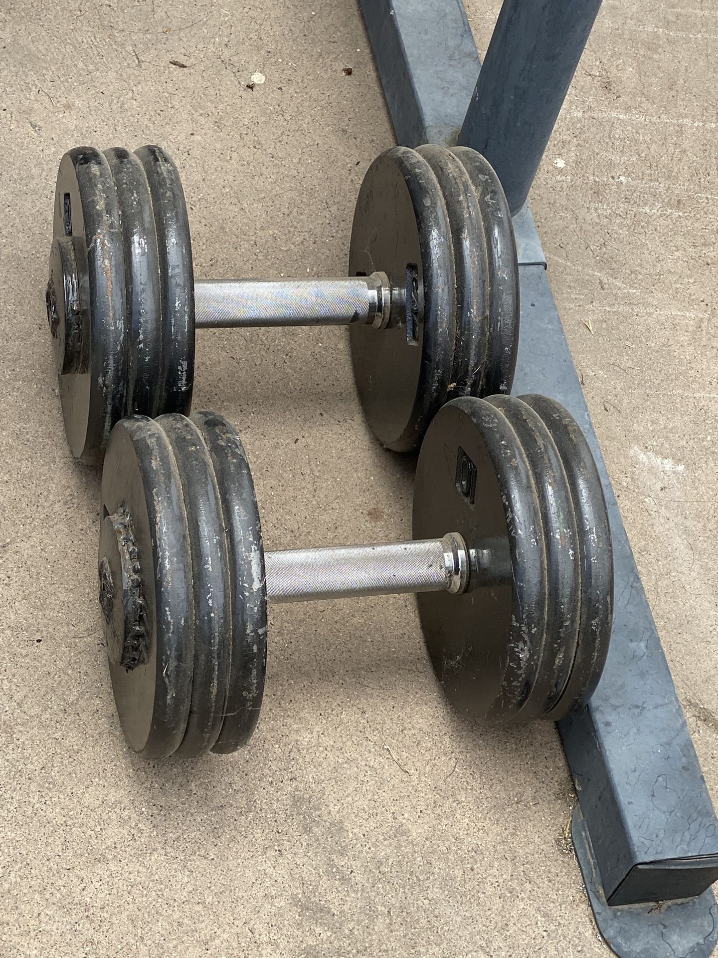 Pair Of Dumbbells 60 Pounds Each 120 Total Weight 