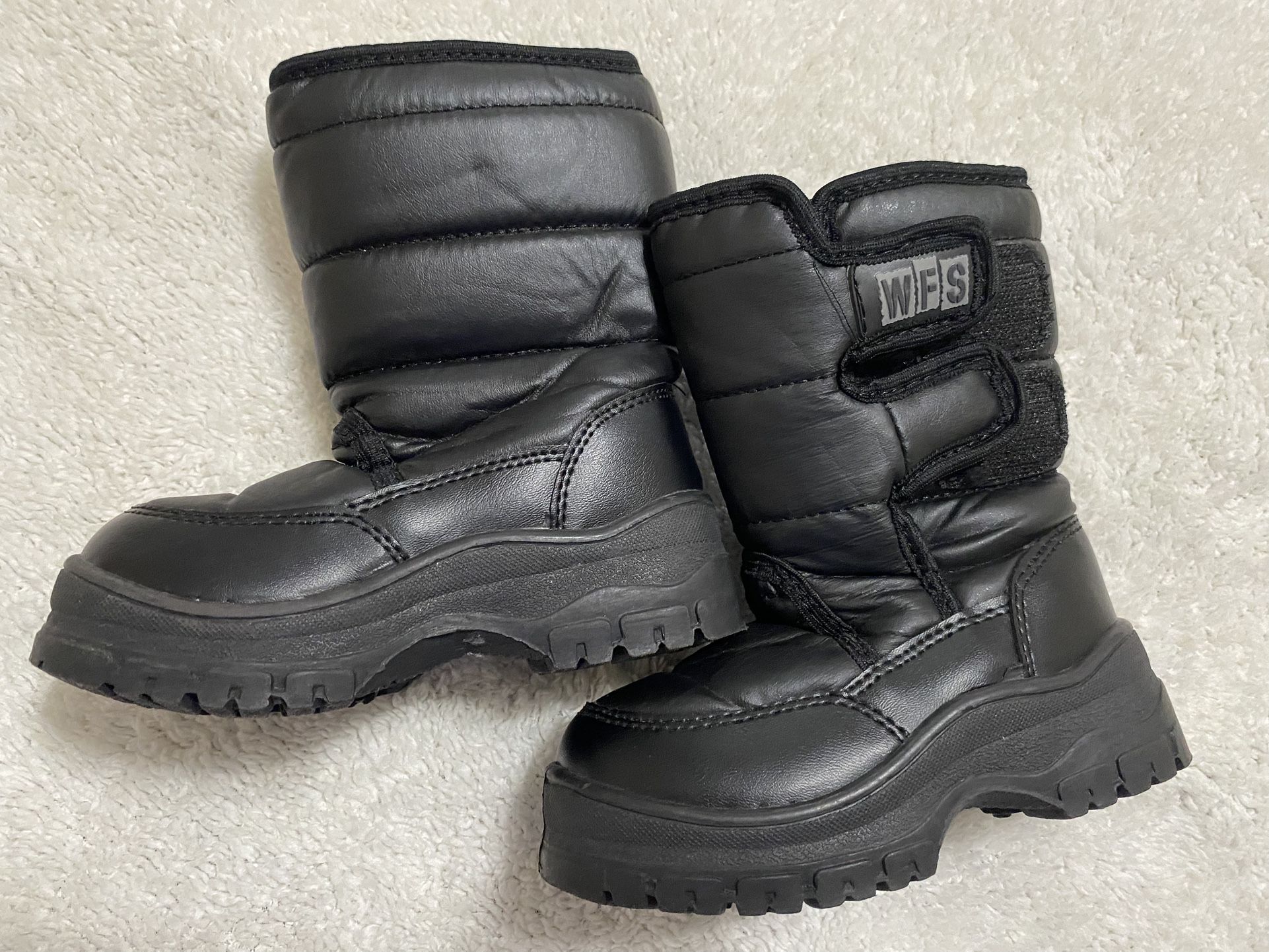 Kids Rain Snow $5.00  Size 9 Cold Weather 