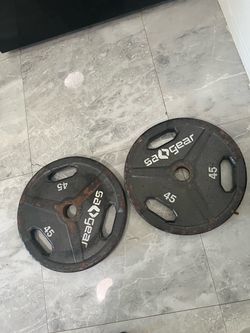 Cash only no Zelle pair of used 45lb Olympic weights plates total 90lb