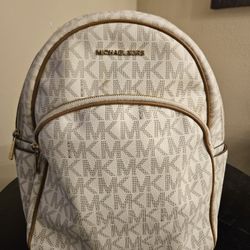 Authentic Michael Kors Signature Backpack (Vanilla/Tan)
