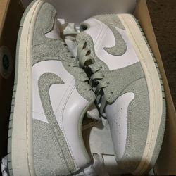 Air Jordan 1 Low Se Size 10 Mens