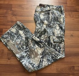 Men’s Camo Cargo Pants 