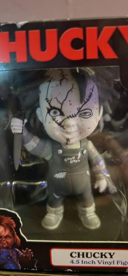 Chucky 4.5 Inch Vinyl Figure