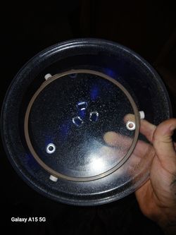 Glass Microwave Plate and Wheel Base